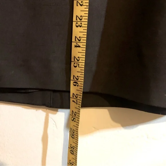 Dana Buchman 100% Silk Skirt in Brown with Back Split, size 20 - Picture 9 of 9